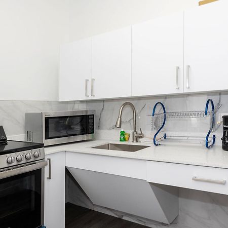 Apartments On Collins Miami Beach Exterior foto
